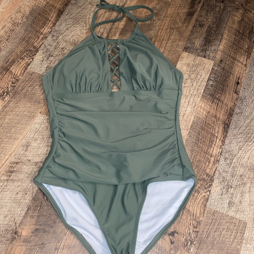 Reduced !Firpearl size 12 olive green one piece swimsuit